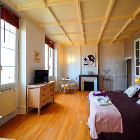 Le Cormier De L'estuaire Bed & Breakfast Bordeaux